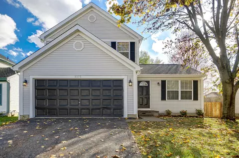 2373 Sunladen Dr, Grove City, OH 43123
