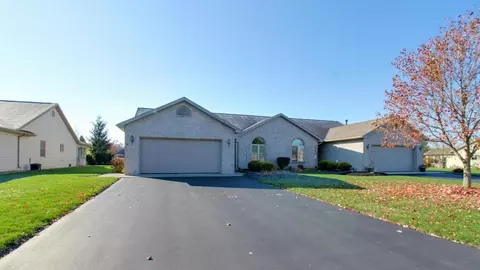885 Villandry Dr, Marion, OH 43302