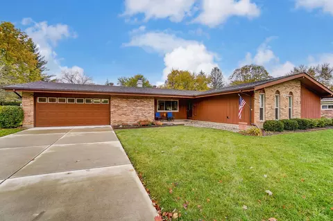 393 Towncrest Dr, Dayton, OH 45434