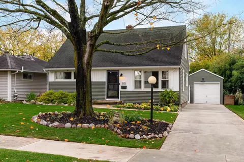945 Eastmoor Blvd, Columbus, OH 43209