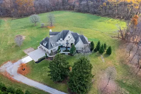8850 Trimmer Rd, Centerburg, OH 43011