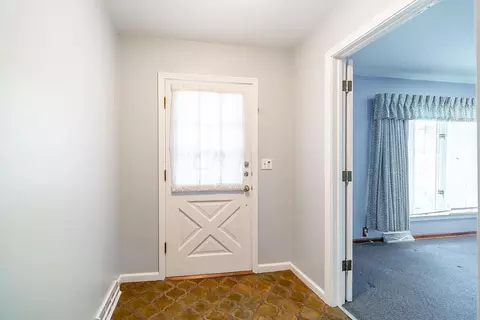 615 Ridgewood Dr, Circleville, OH 43113 photo 5