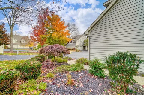 6032 Glenbarr Pl, Dublin, OH 43017 photo 3