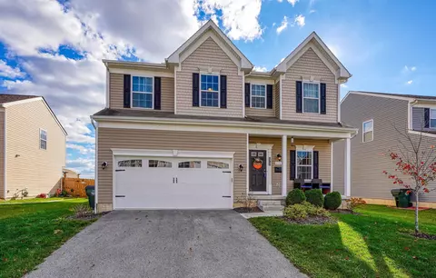 51 Henderson Ln, South Bloomfield, OH 43103