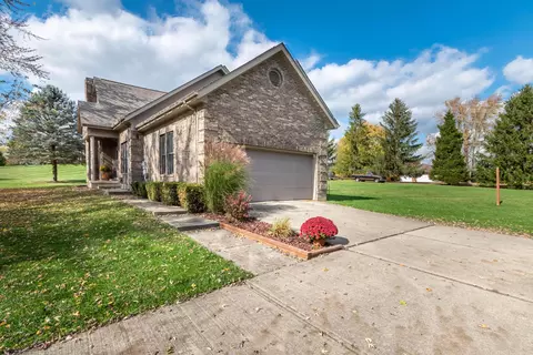 1008 Tioga Ct, Springfield, OH 45502 photo 3