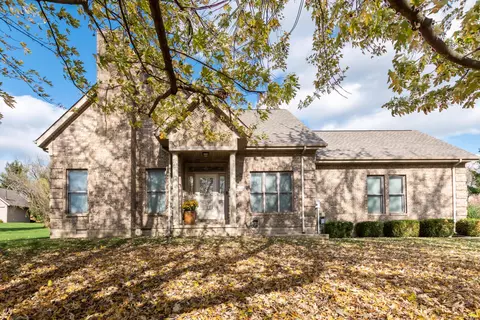 1008 Tioga Ct, Springfield, OH 45502