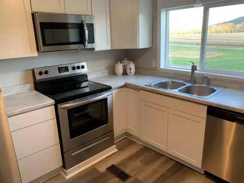 422 E Main St, Bainbridge, OH 45612 photo 12