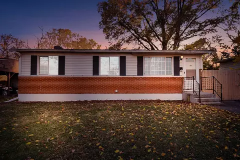 4967 Majestic Dr N, Columbus, OH 43232