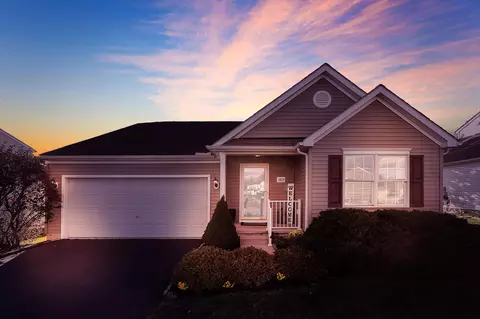 1825 Autumn Dr, Lancaster, OH 43130