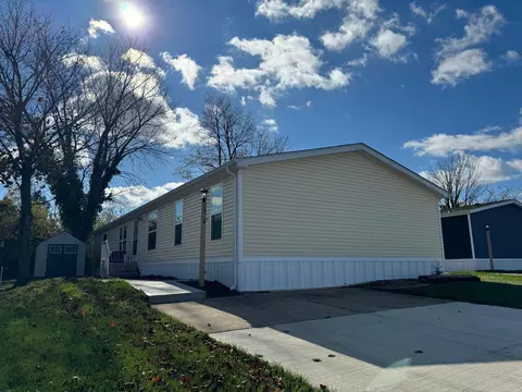 19 Birch Row Dr, Delaware, OH 43015 photo 2