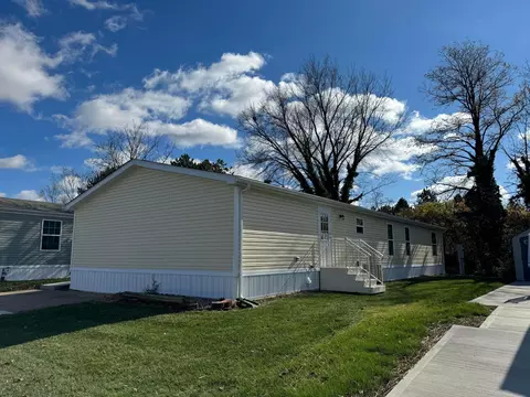 19 Birch Row Dr, Delaware, OH 43015