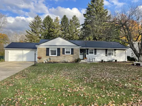 1031 Burkwood Rd, Mansfield, OH 44907