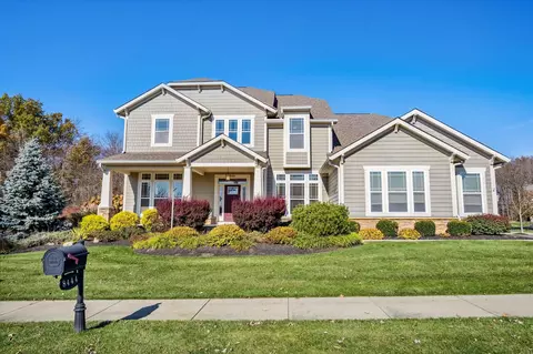8444 Holmesdale Pl, New Albany, OH 43054