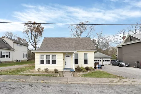 1106 W Washington St, Baltimore, OH 43105