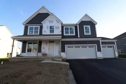 8907 Winthrop Ln, Plain City, OH 43064