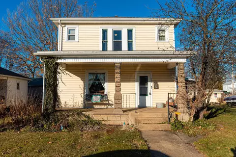 803 W Burgess St, Mount Vernon, OH 43050