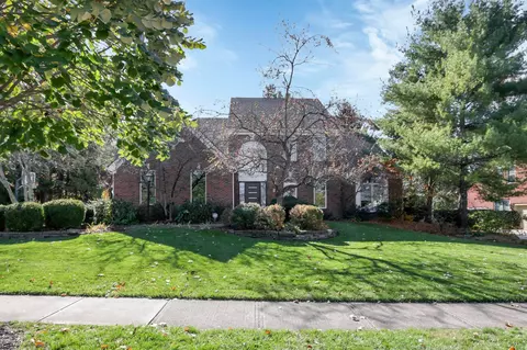 974 Ridge Crest Dr, Gahanna, OH 43230