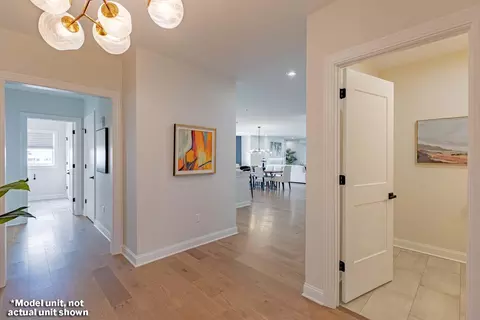 5211 Highpointe Lakes Dr #7105, Westerville, OH 43081