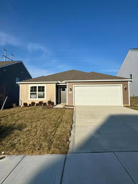497 Faulkner Dr, Lithopolis, OH 43136