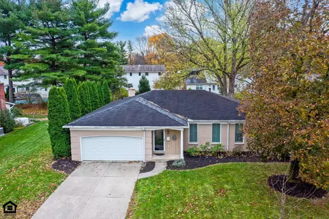 7020 Rieber St, Worthington, OH 43085
