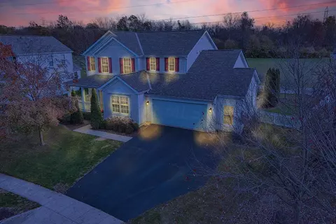 4402 Cohagen Crossing Dr, New Albany, OH 43054