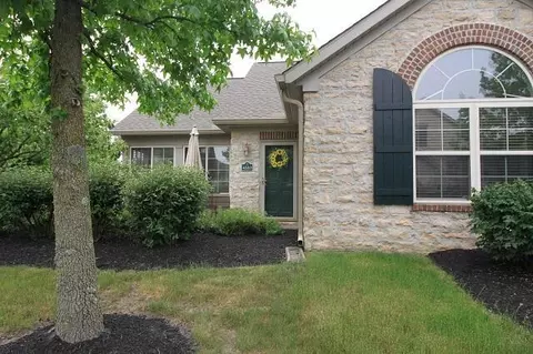4163 Windbud Dr #12, New Albany, OH 43054