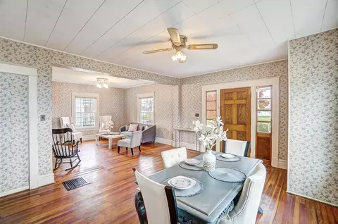 332 Van Deman St, Washington Court House, OH 43160