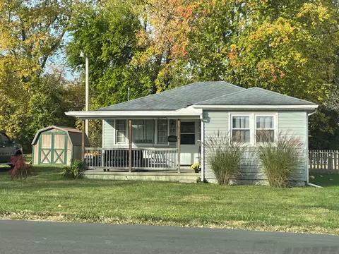 17 S Chalfant Ave, Newark, OH 43055