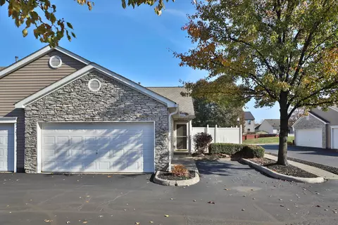 5214 Novelty Ave #73E, Canal Winchester, OH 43110