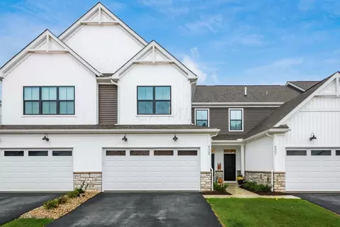 6405 Hamilton Woods Blvd S, Westerville, OH 43081