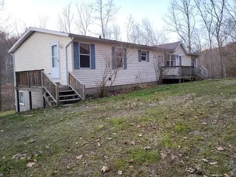 5275 Pounds Rd, Glouster, OH 45732