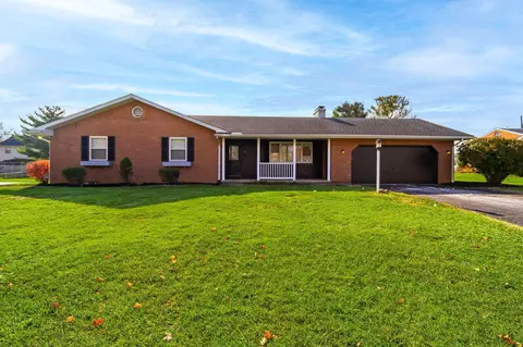 9783 Circle Dr, Pickerington, OH 43147