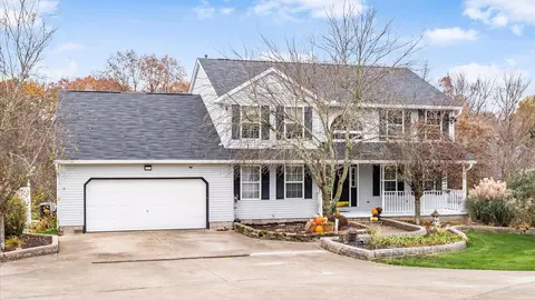 550 Spring Valley Dr, Zanesville, OH 43701