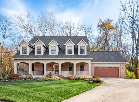 8719 Glenamoy Cir, Dublin, OH 43017