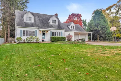 1141 Granville Rd, Newark, OH 43055