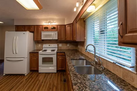 520 Hane Ave, Marion, OH 43302 photo 8
