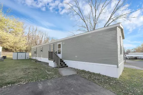97 Hampton Ln, Reynoldsburg, OH 43068