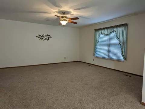 270 Hampton Trl, Springfield, OH 45502 photo 14