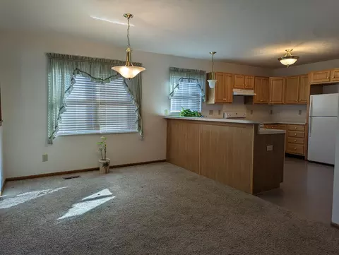 270 Hampton Trl, Springfield, OH 45502 photo 9