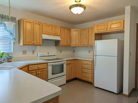 270 Hampton Trl, Springfield, OH 45502 photo 10