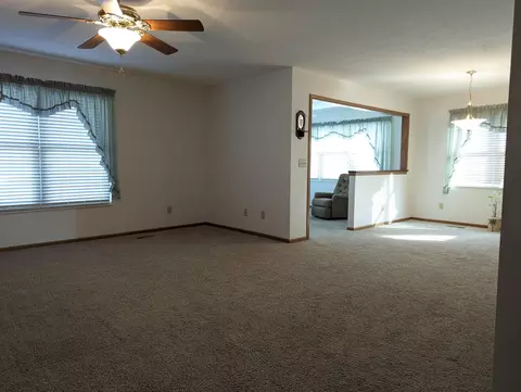 270 Hampton Trl, Springfield, OH 45502 photo 7