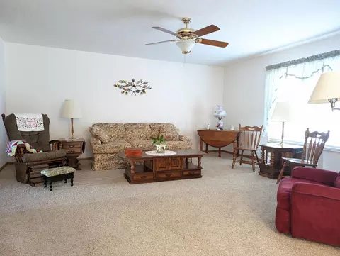 270 Hampton Trl, Springfield, OH 45502 photo 12