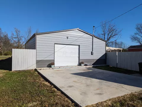 2662 Broadview Dr, Springfield, OH 45505 photo 2