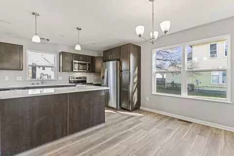 658 E 3rd Ave, Columbus, OH 43201 photo 5