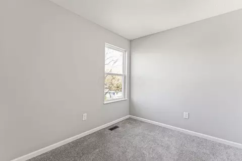 658 E 3rd Ave, Columbus, OH 43201 photo 13