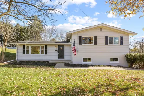 2 Miller Ave, Mount Vernon, OH 43050