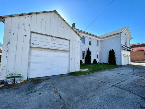 12140 New Lexington Ave, Highland, OH 45132