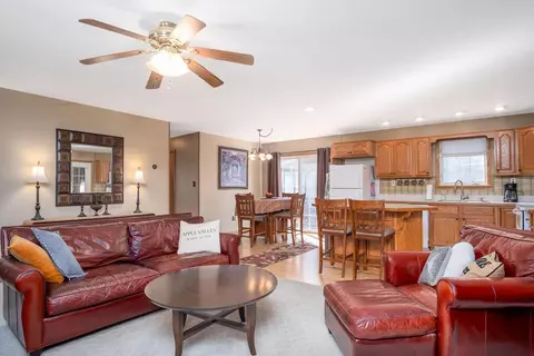 802 Crestrose Cir, Howard, OH 43028 photo 10