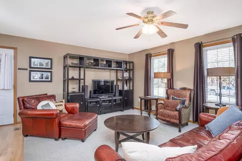 802 Crestrose Cir, Howard, OH 43028 photo 12