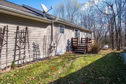 802 Crestrose Cir, Howard, OH 43028 photo 4